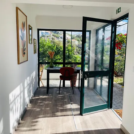 Sunny Escape - - Silva Downstairs