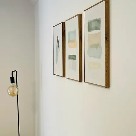 Sunny Escape - - Silva Downstairs Apartment