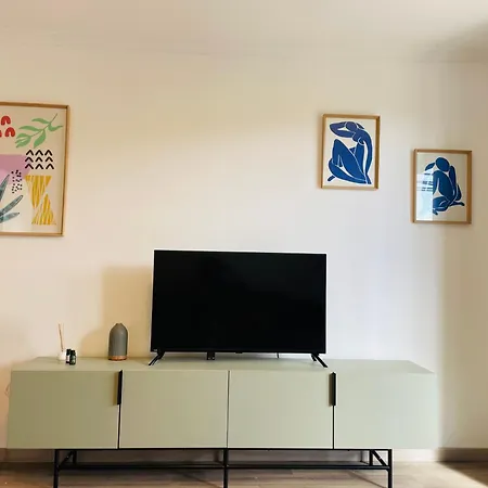 Sunny Escape - - Silva Downstairs *