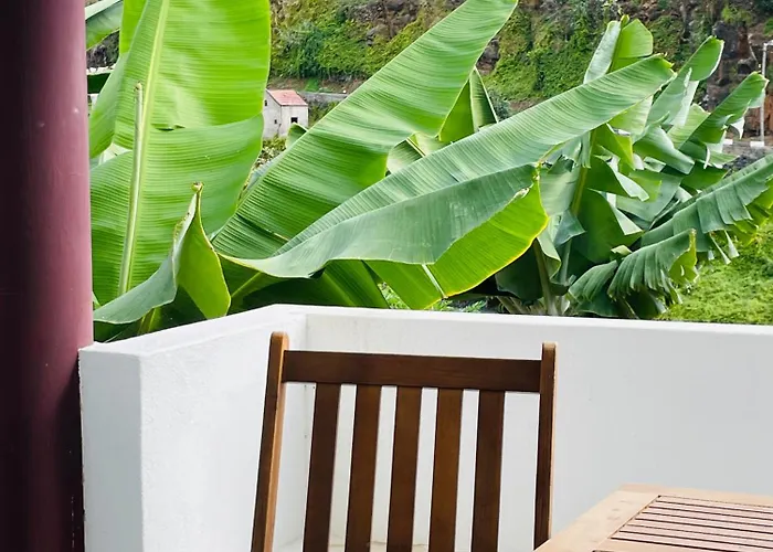 Sunny Escape - - Silva Downstairs 아파트