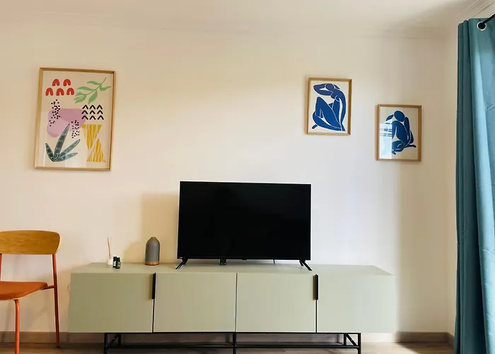 Sunny Escape - - Silva Downstairs *